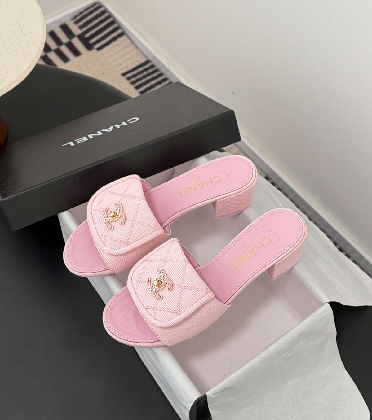Mules Sandals