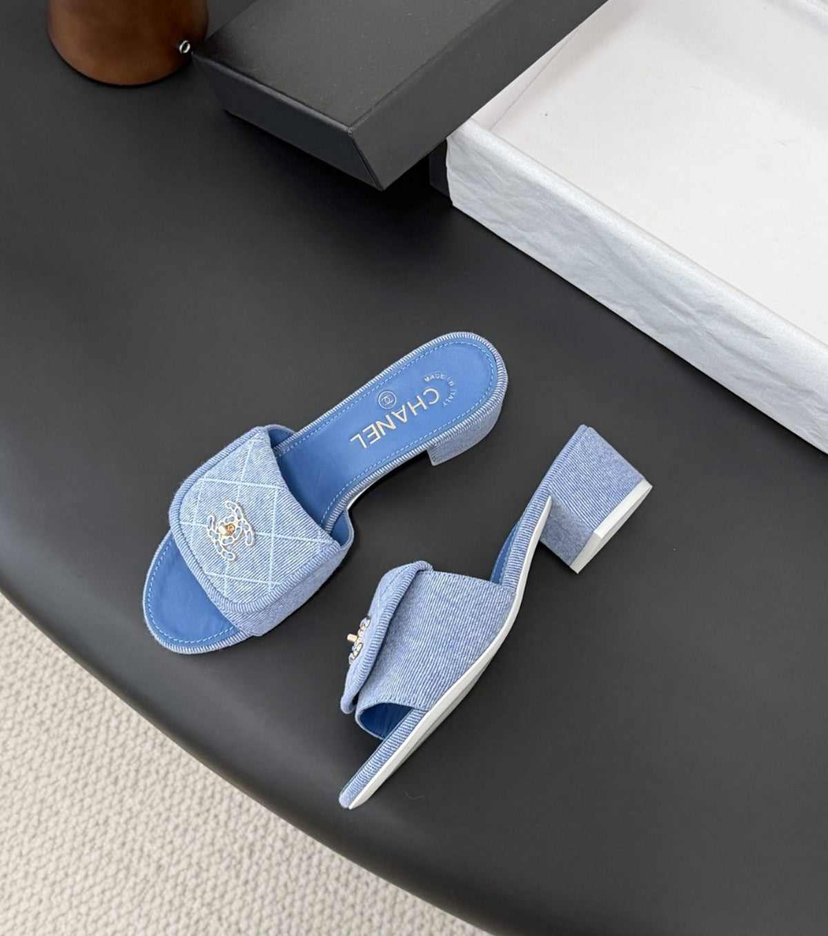 Mules Sandals