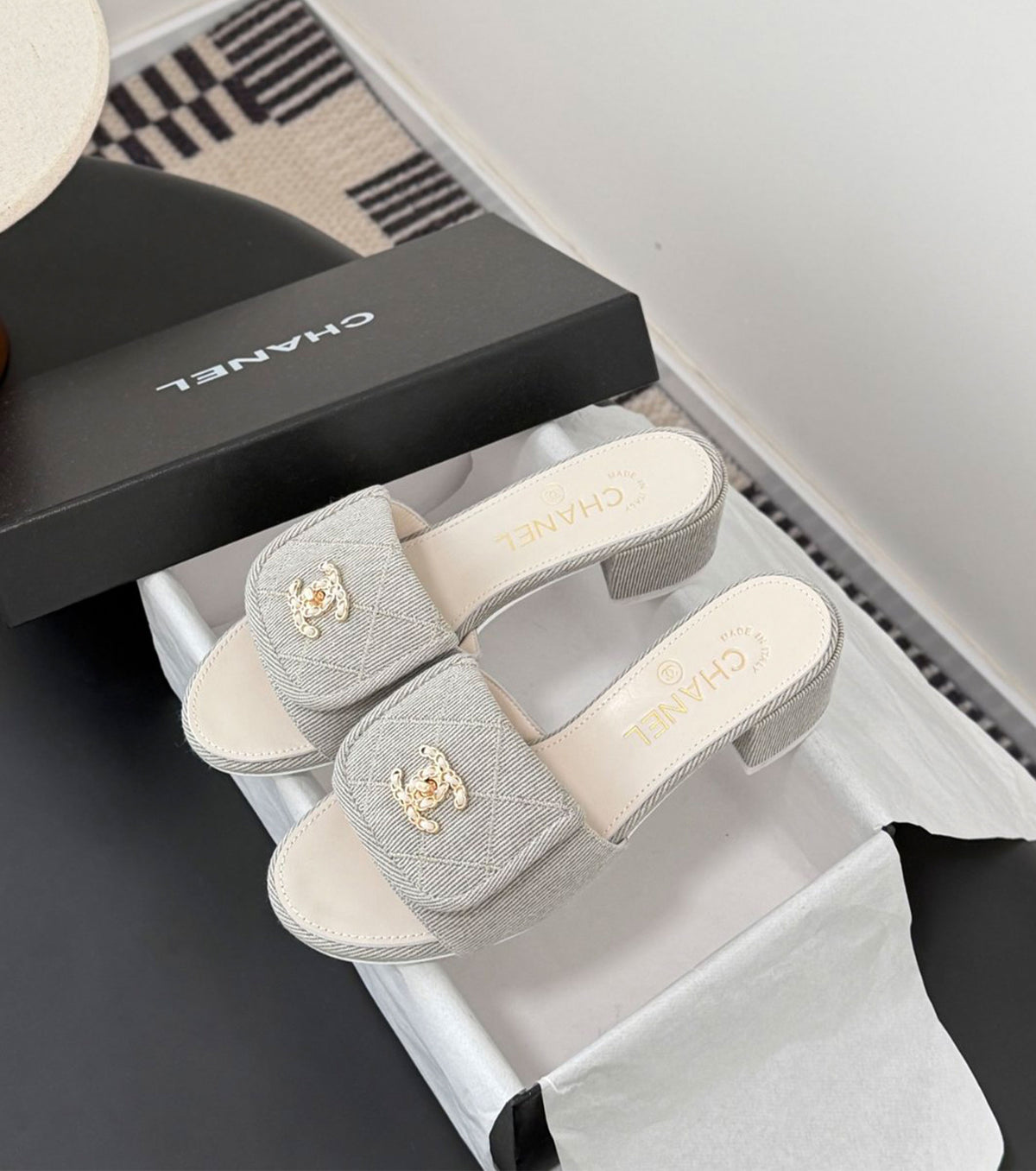 Mules Sandals