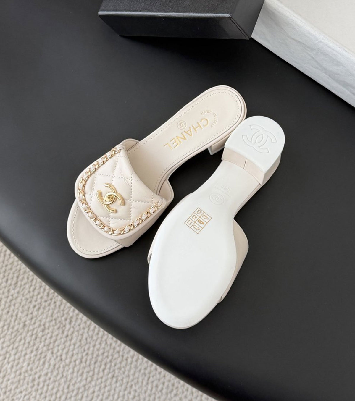 Mules Sandals
