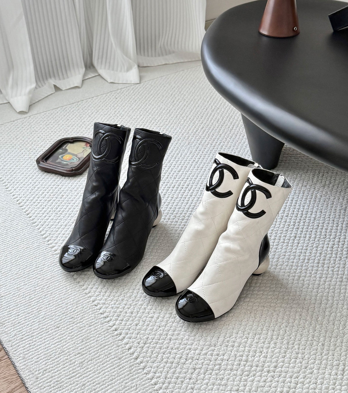 Mid-calf boots with pearl heel