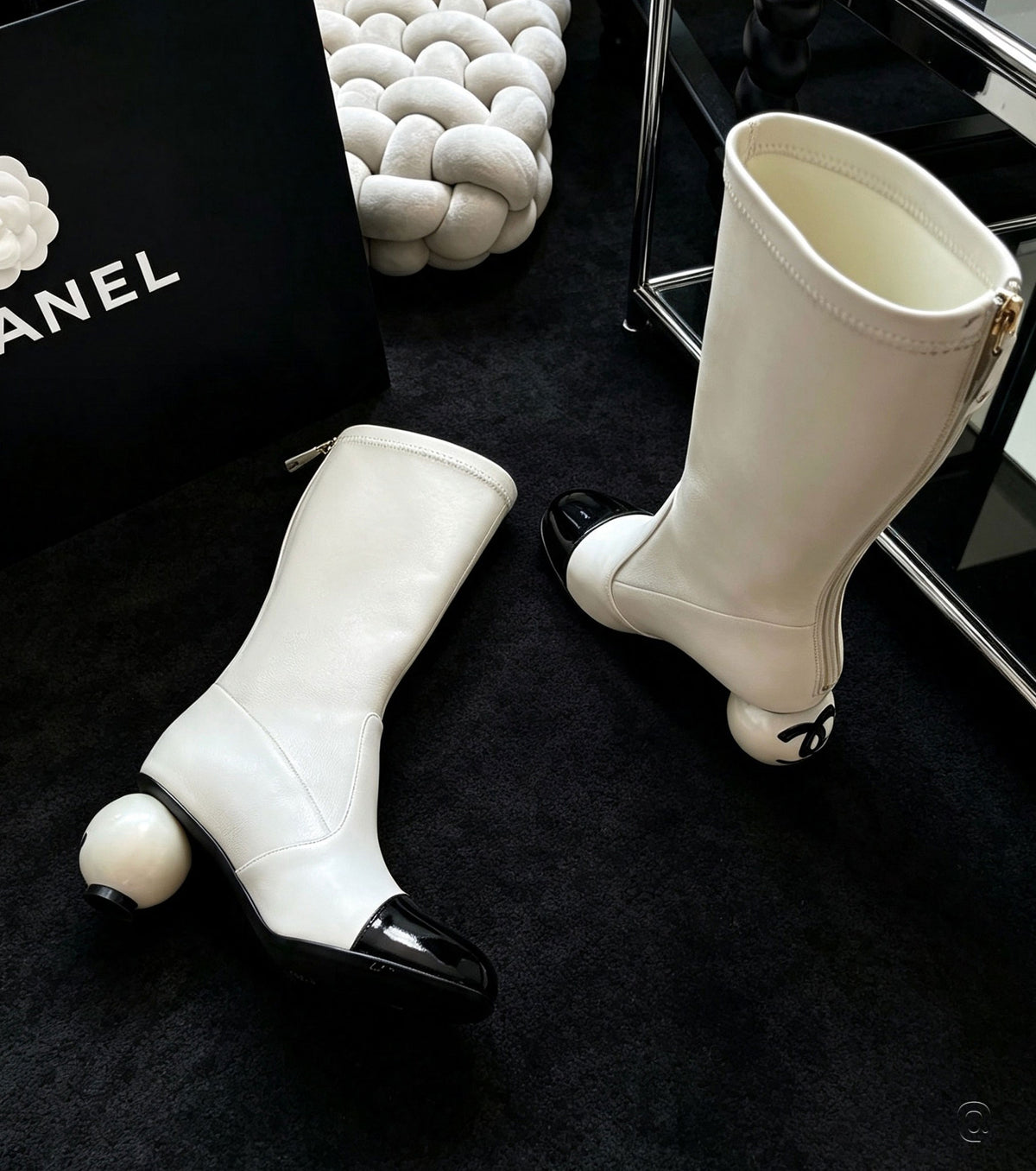 Mid-calf boots with pearl heel