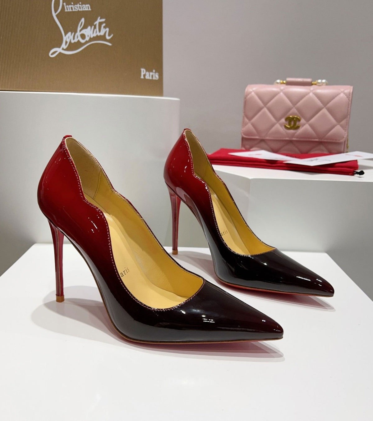 Hot Chic 100 Pumps