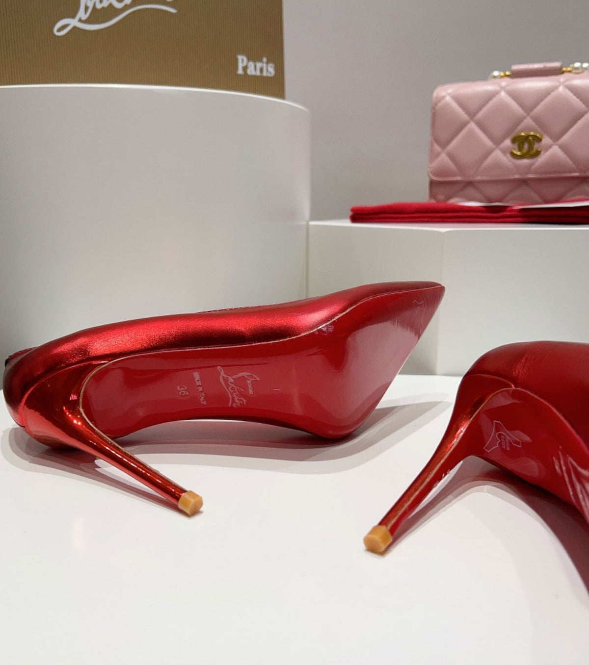Hot Chic 100 Pumps