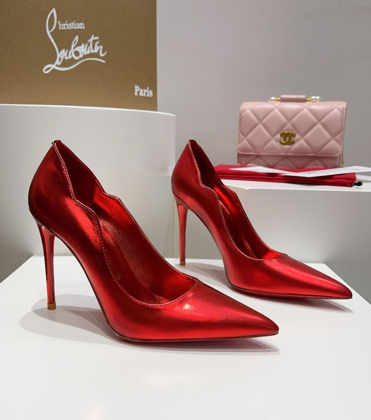 Hot Chic 100 Pumps