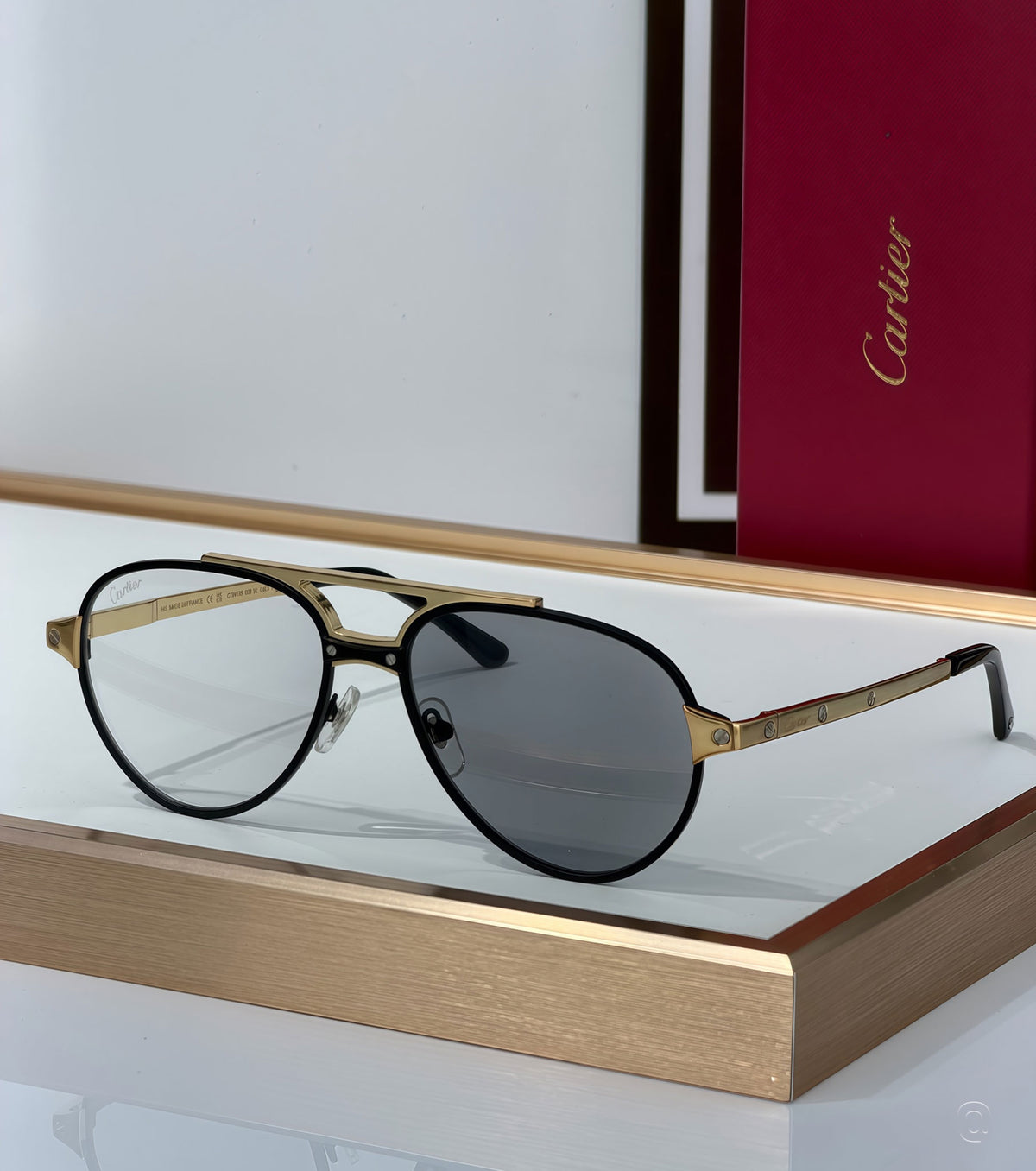 Santos Photochromic