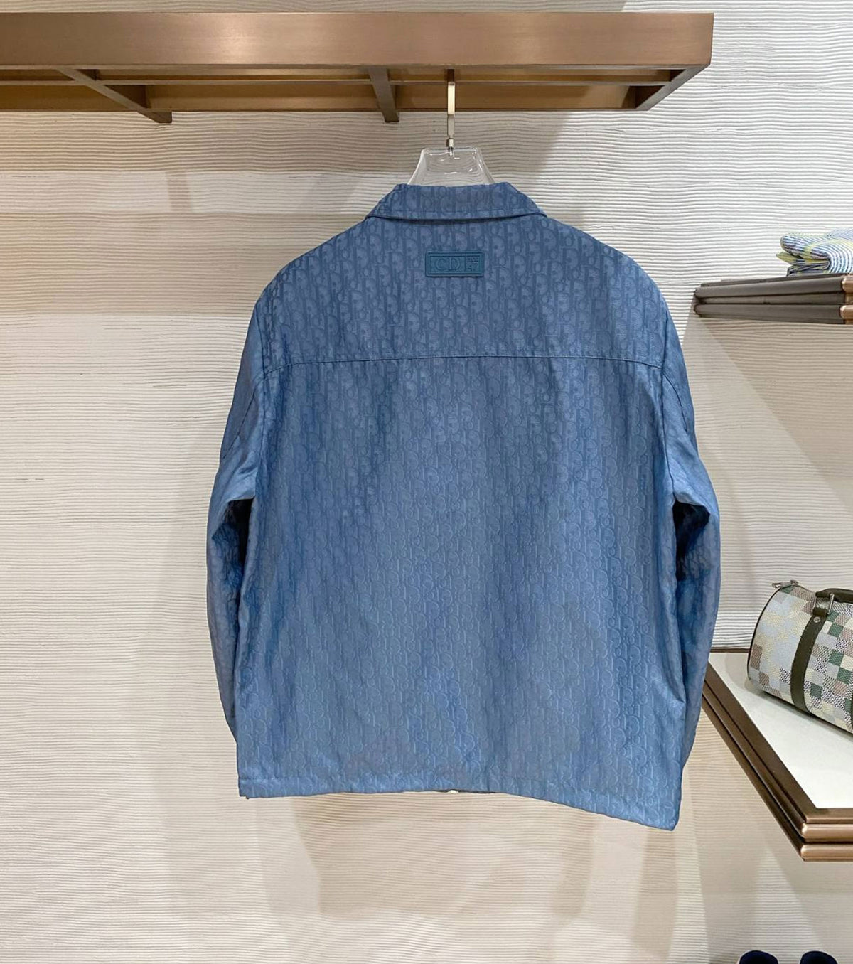 Преходно Жакардово яке