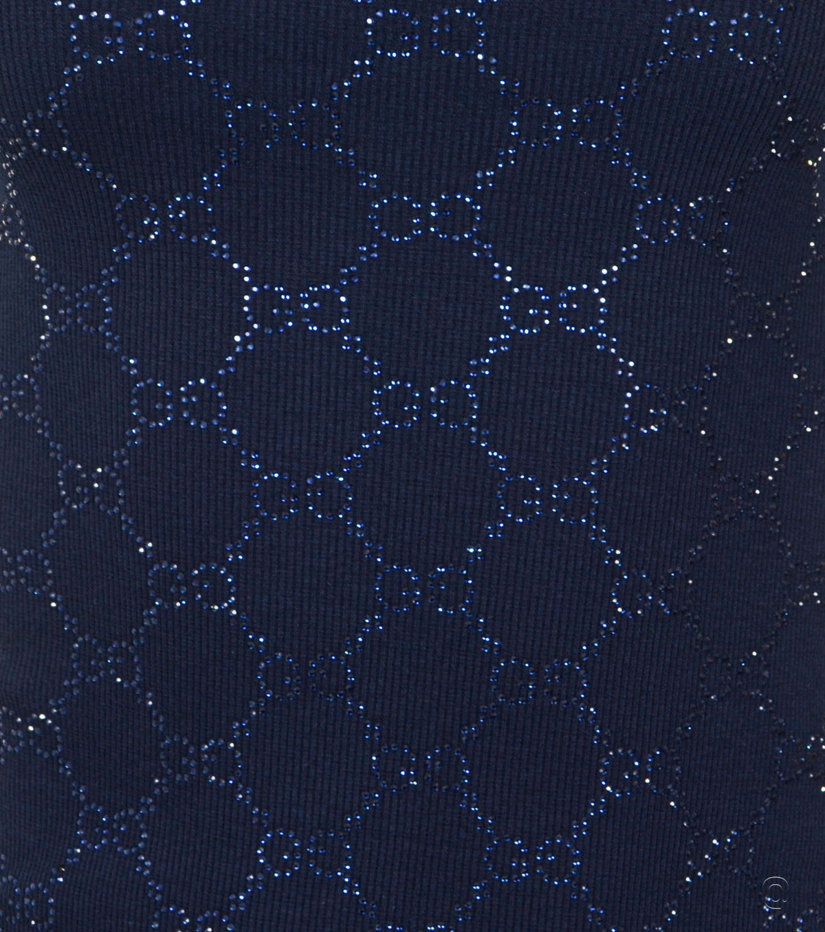 Топ с лого мотив