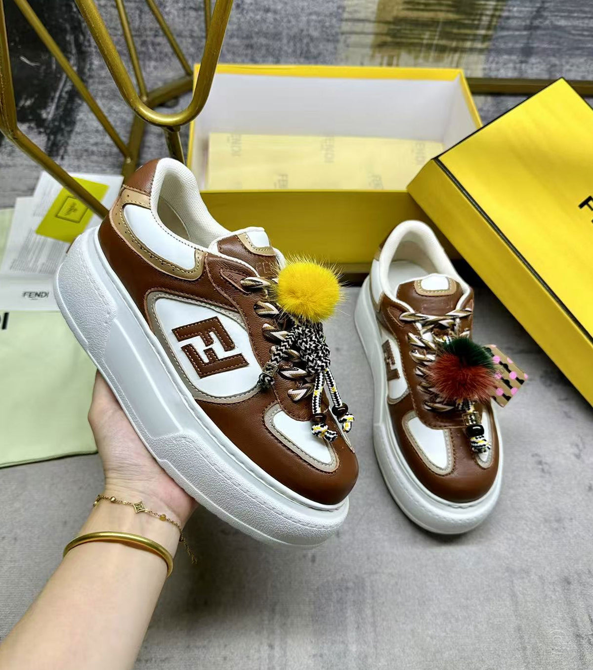 Match Low top platform shoes