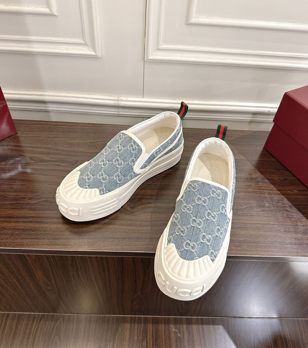 Platform Sneaker