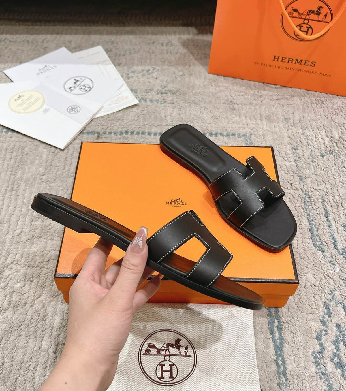 Oran sandal
