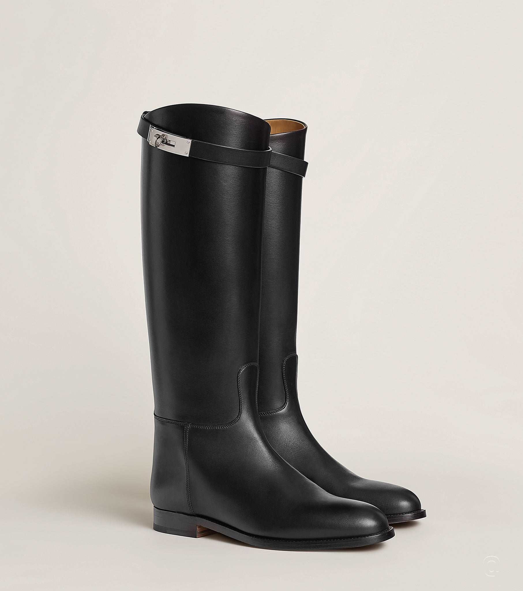 Jumping boot
