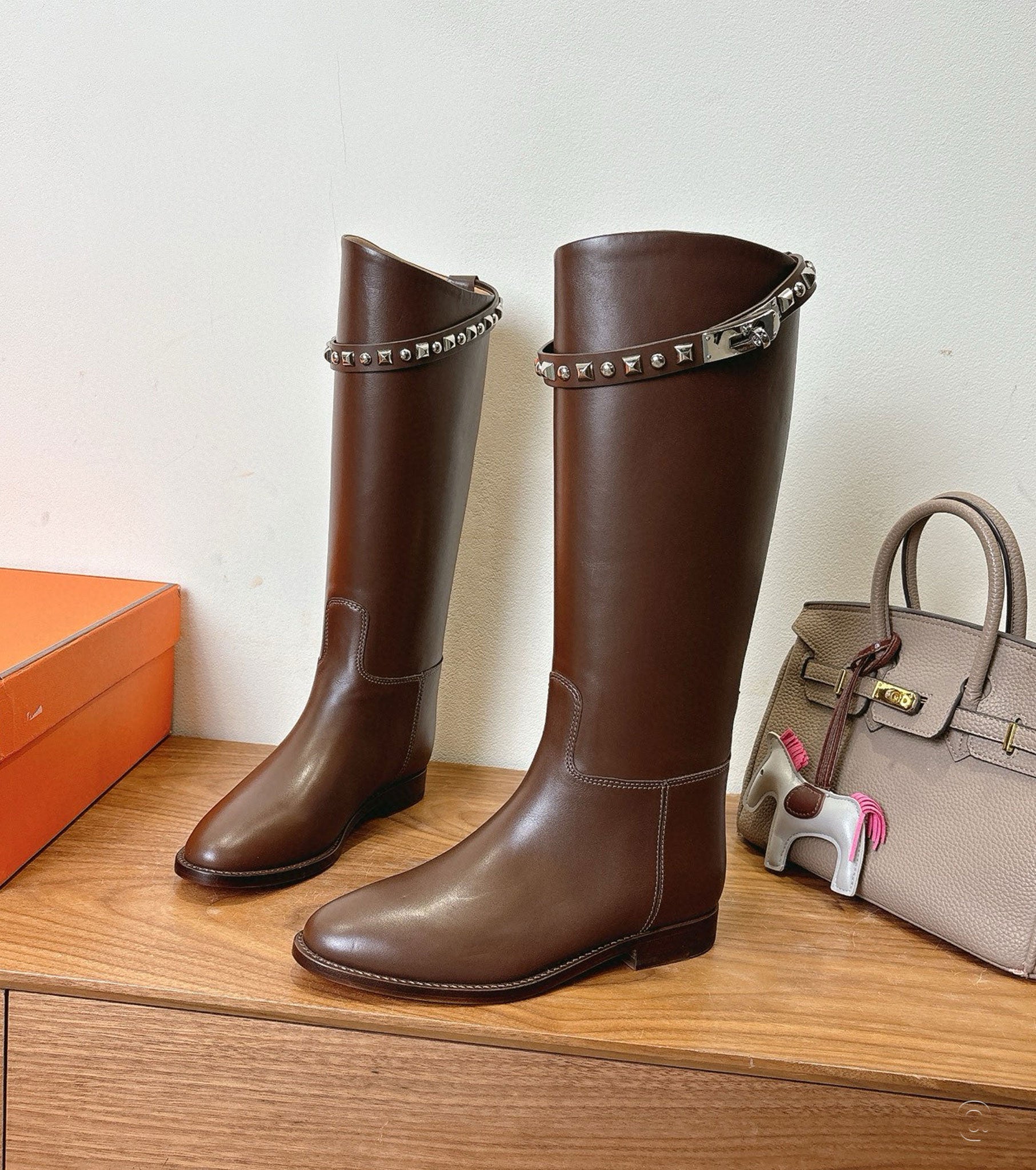 Jumping boot