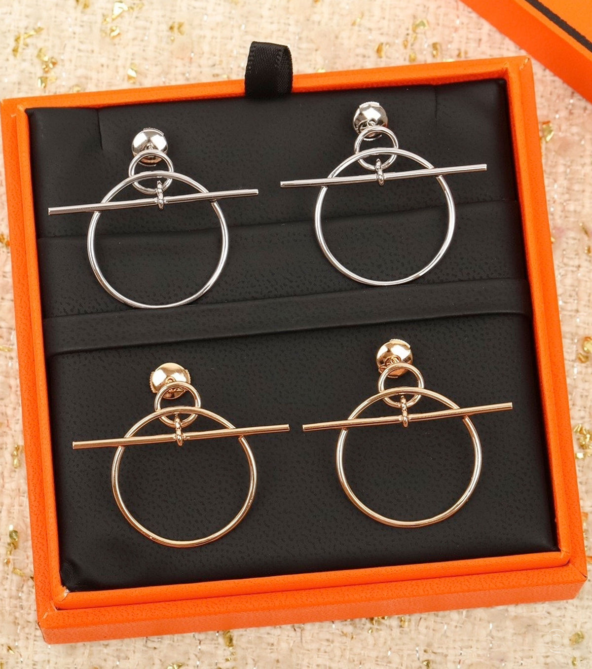 Обеци с кръгла форма