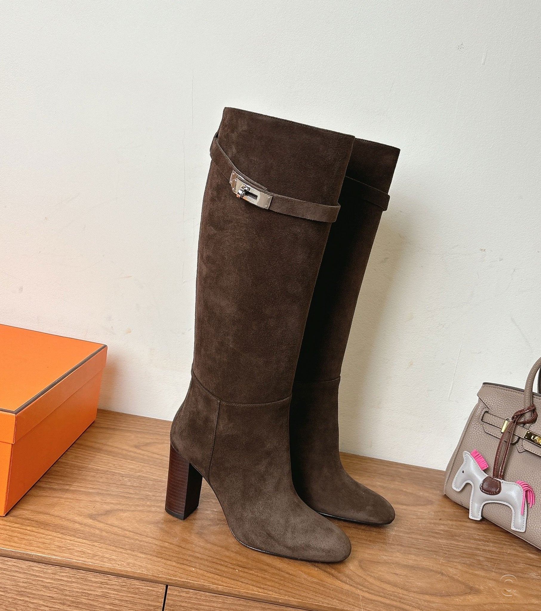 Story boot