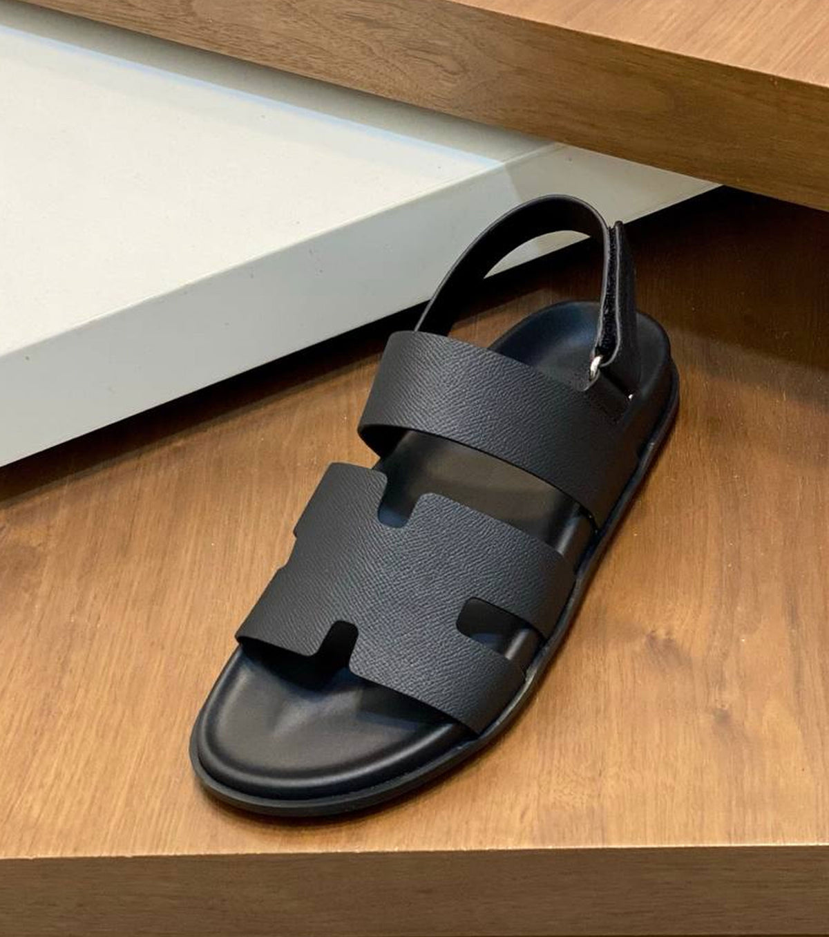 Men Genius sandal