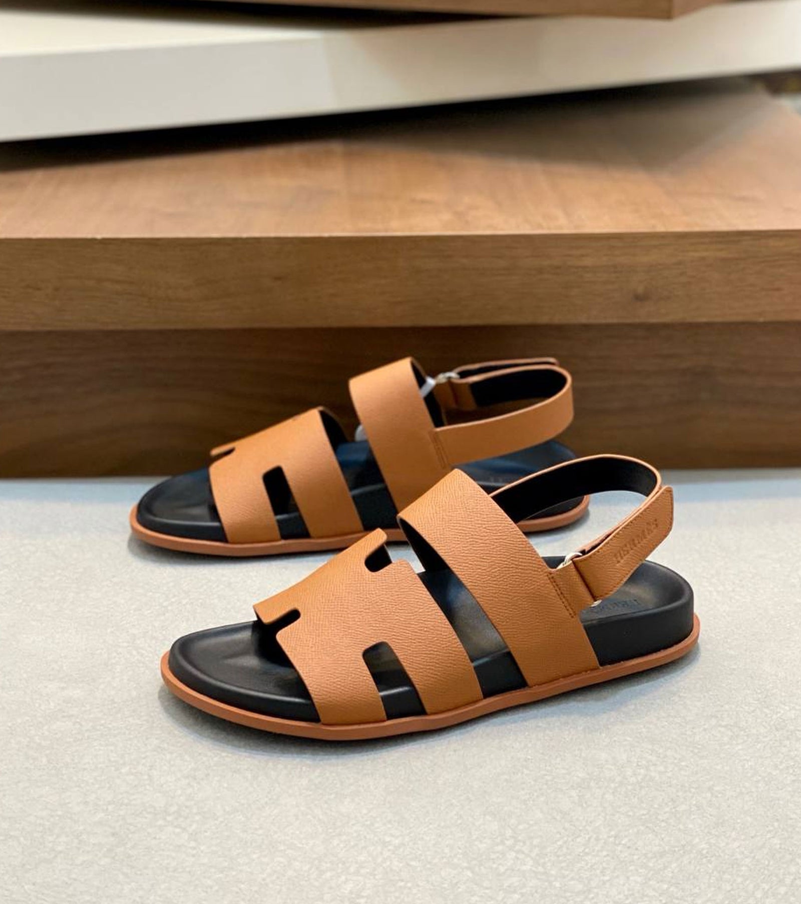 Men Genius sandal