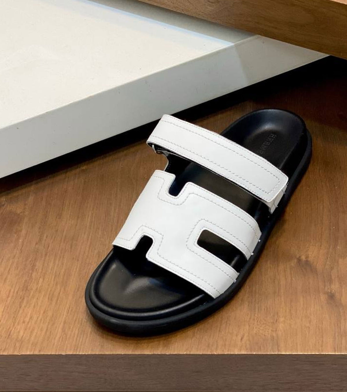 Men Chypre Sandal