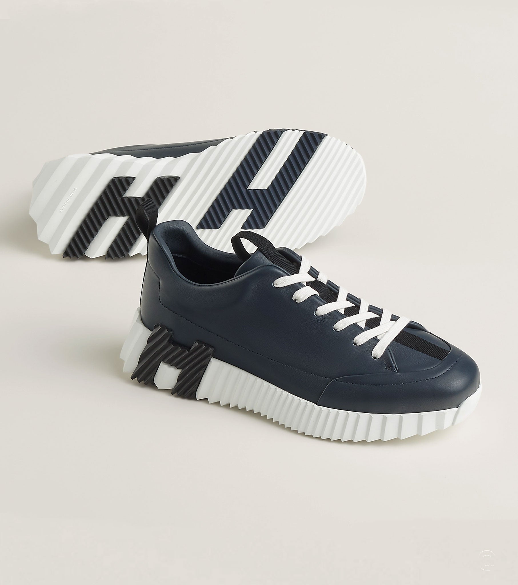 Jump sneaker