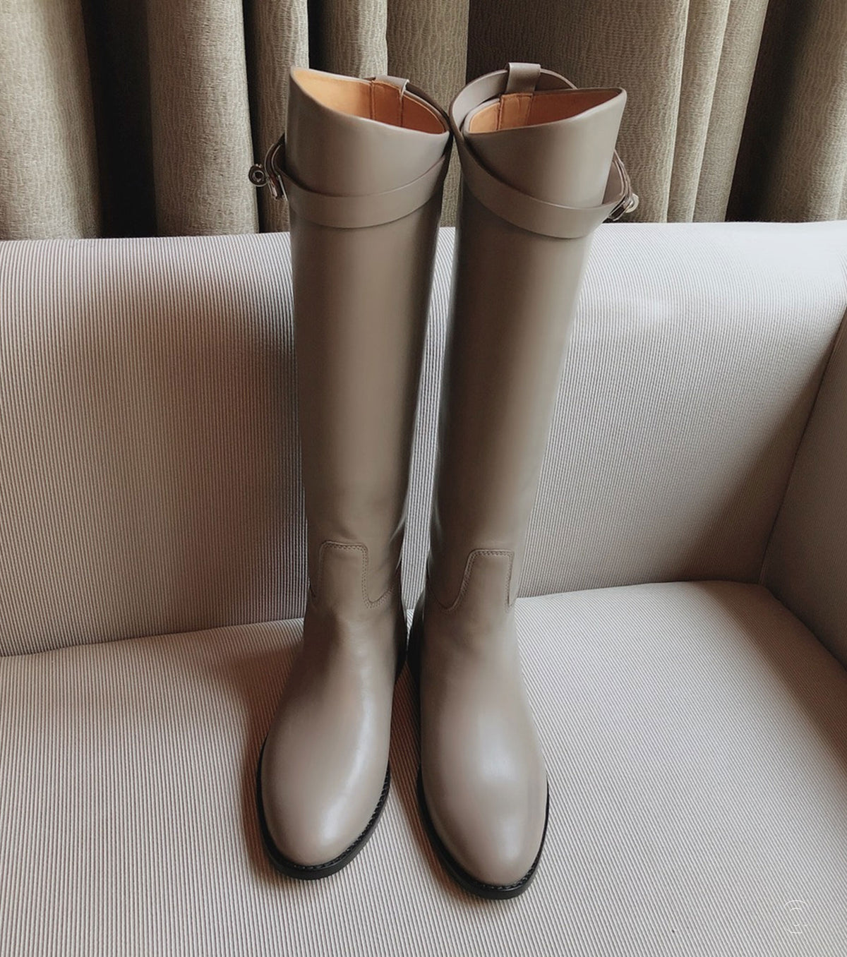 Jumping boot