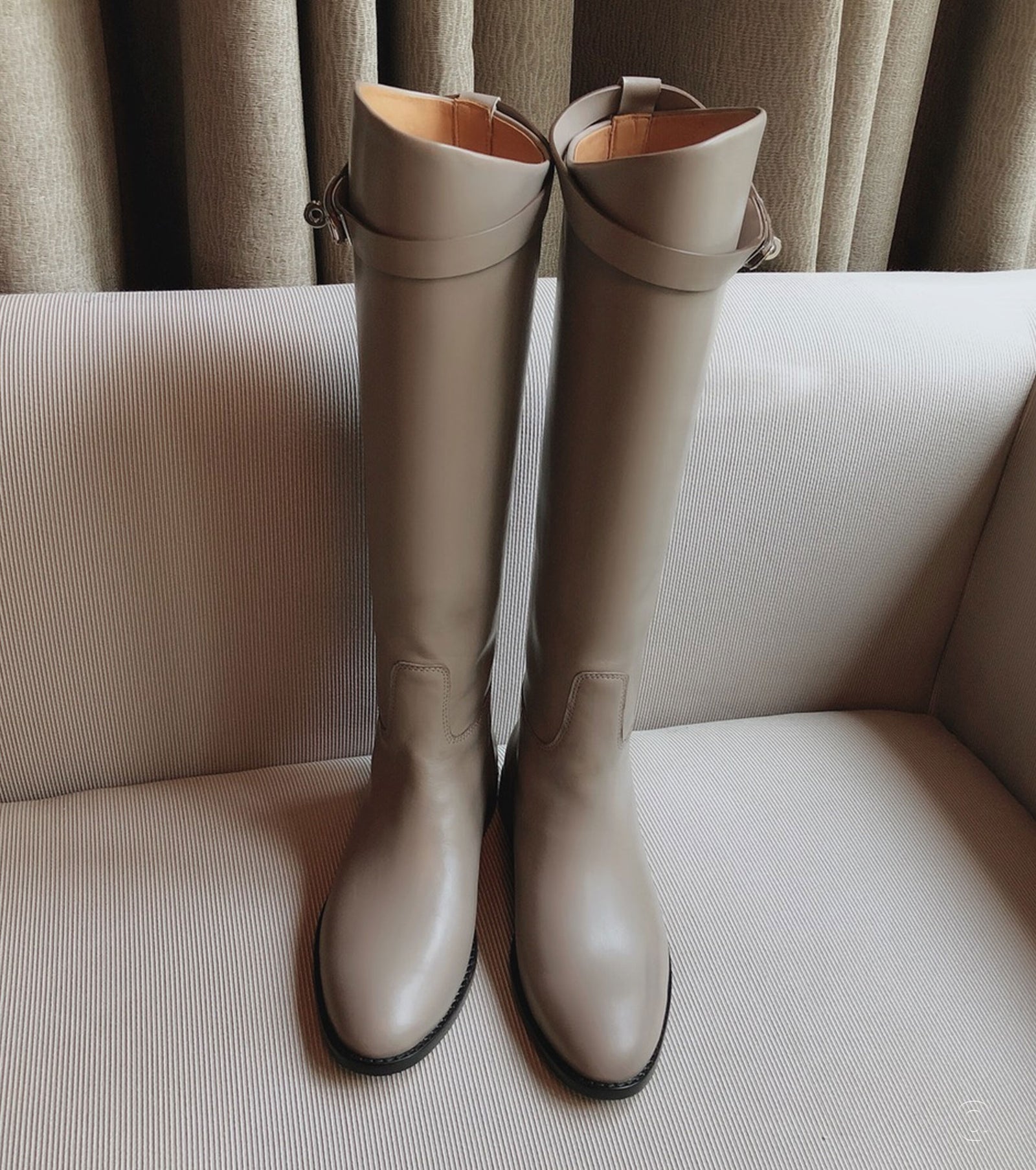 Jumping boot