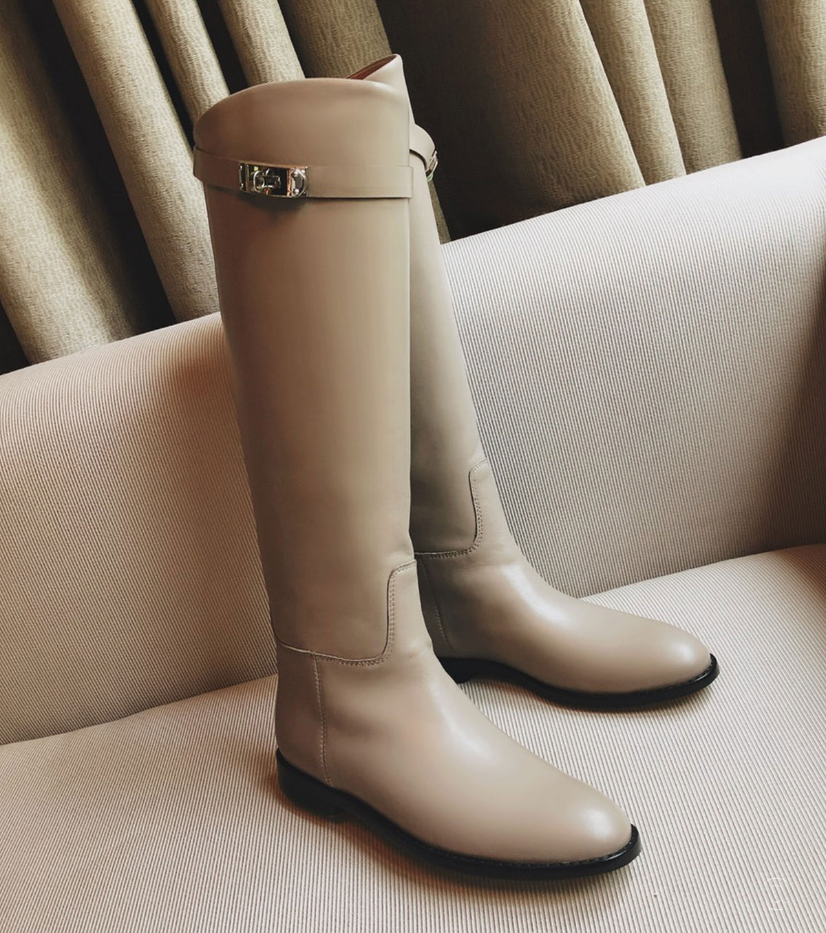Jumping boot