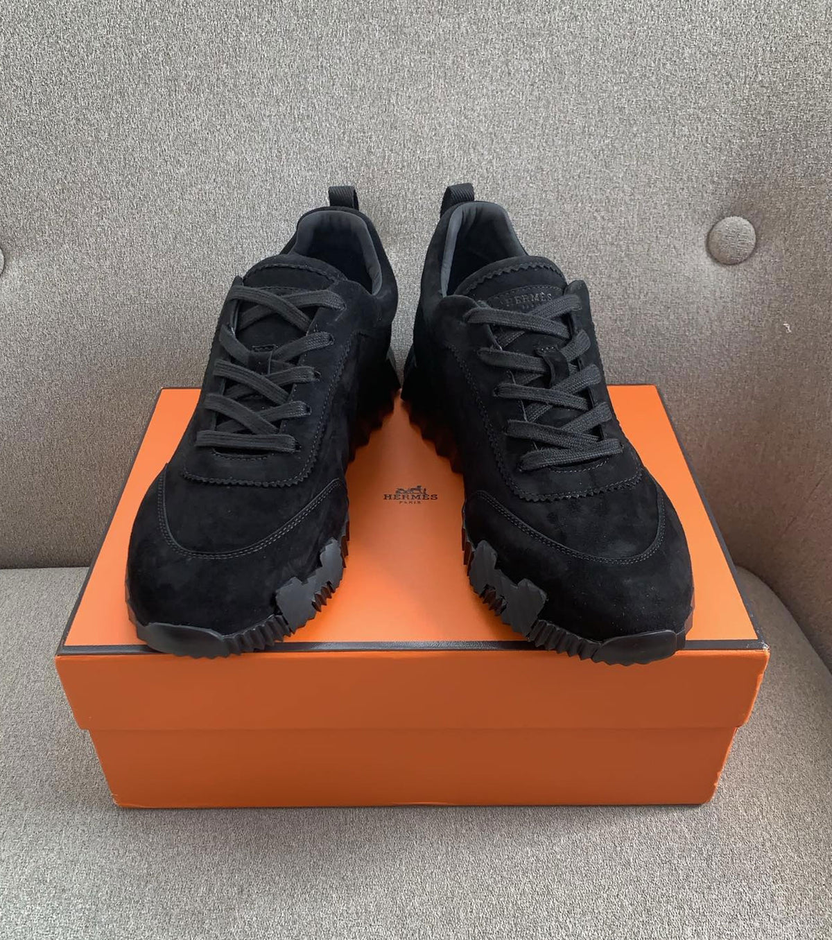 Bouncing sneaker