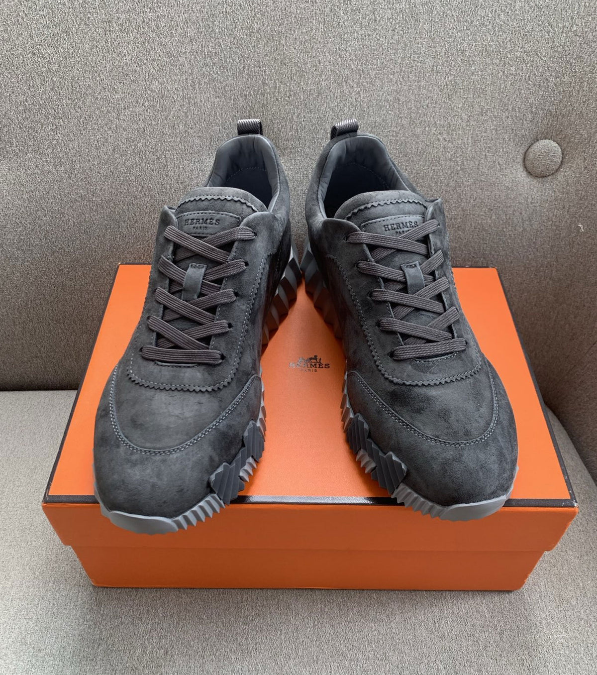 Bouncing sneaker