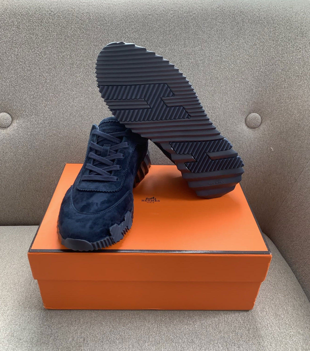 Bouncing sneaker
