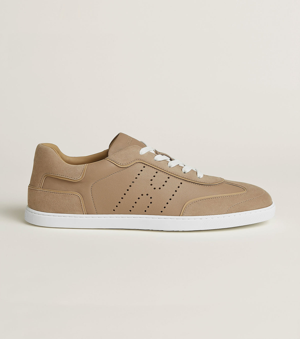 Match sneaker