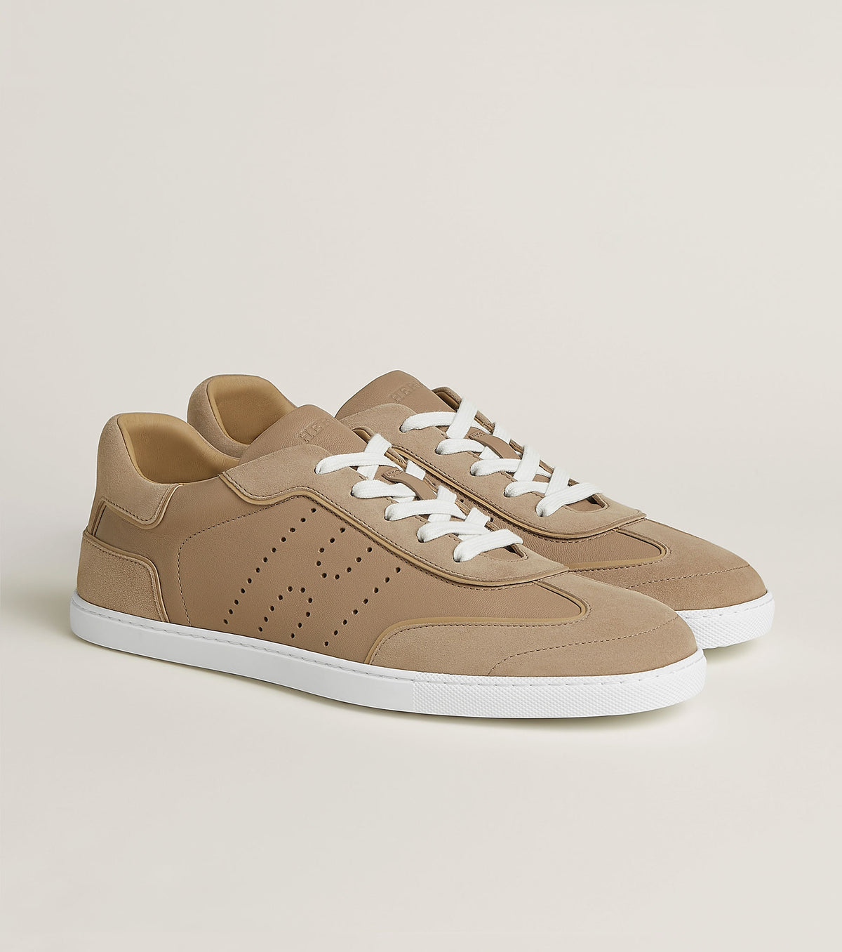 Match sneaker