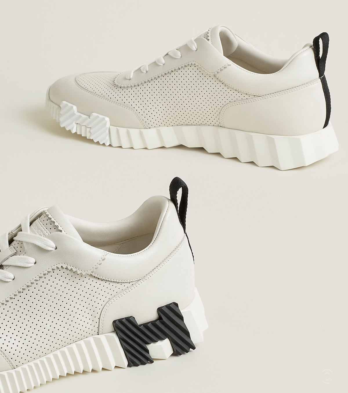 Bouncing sneaker
