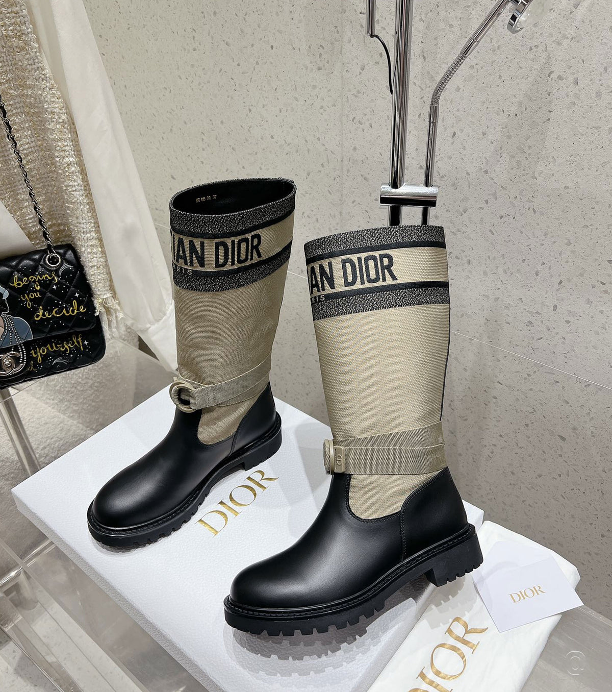 D-Major Boot