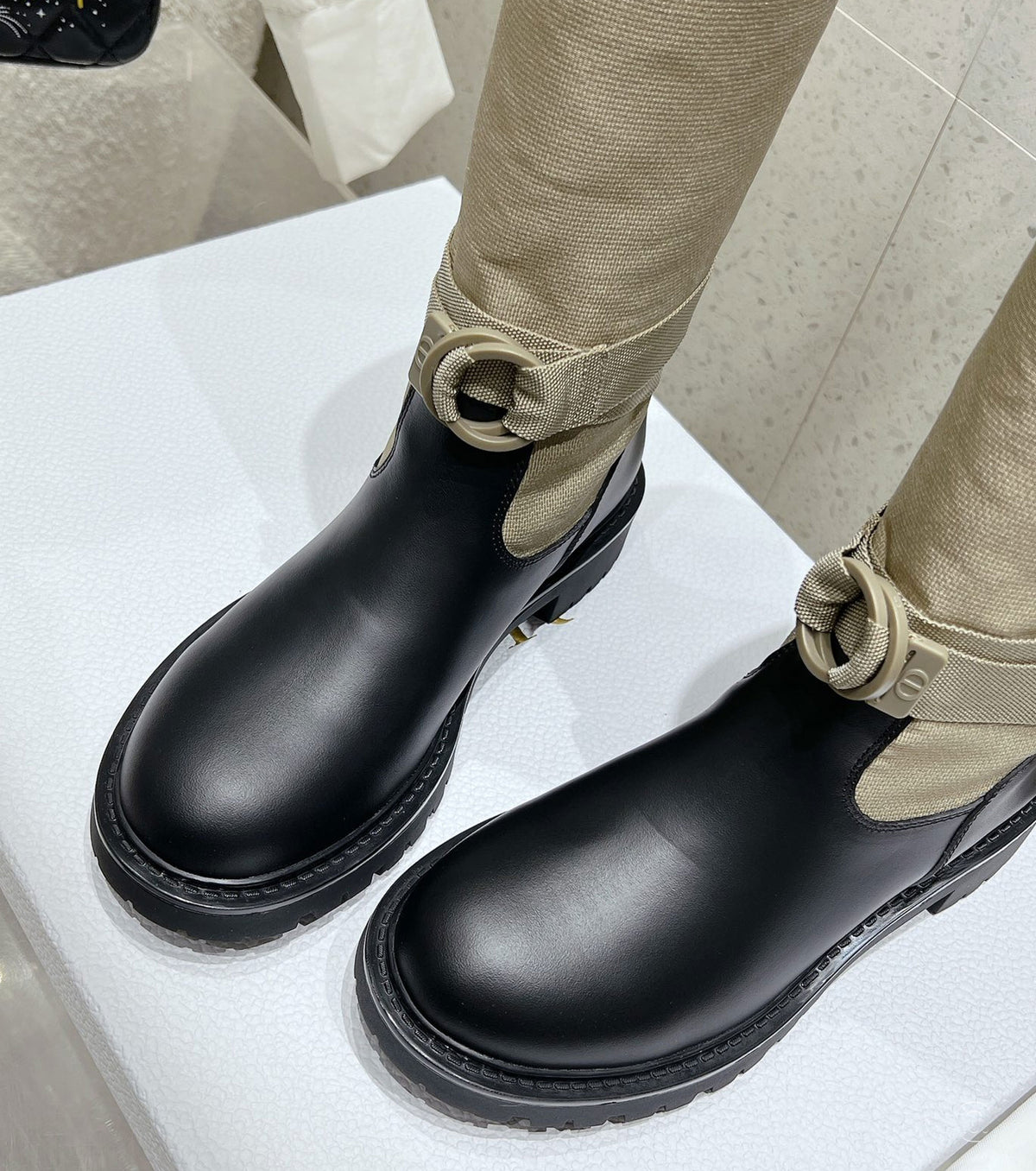 D-Major Boot