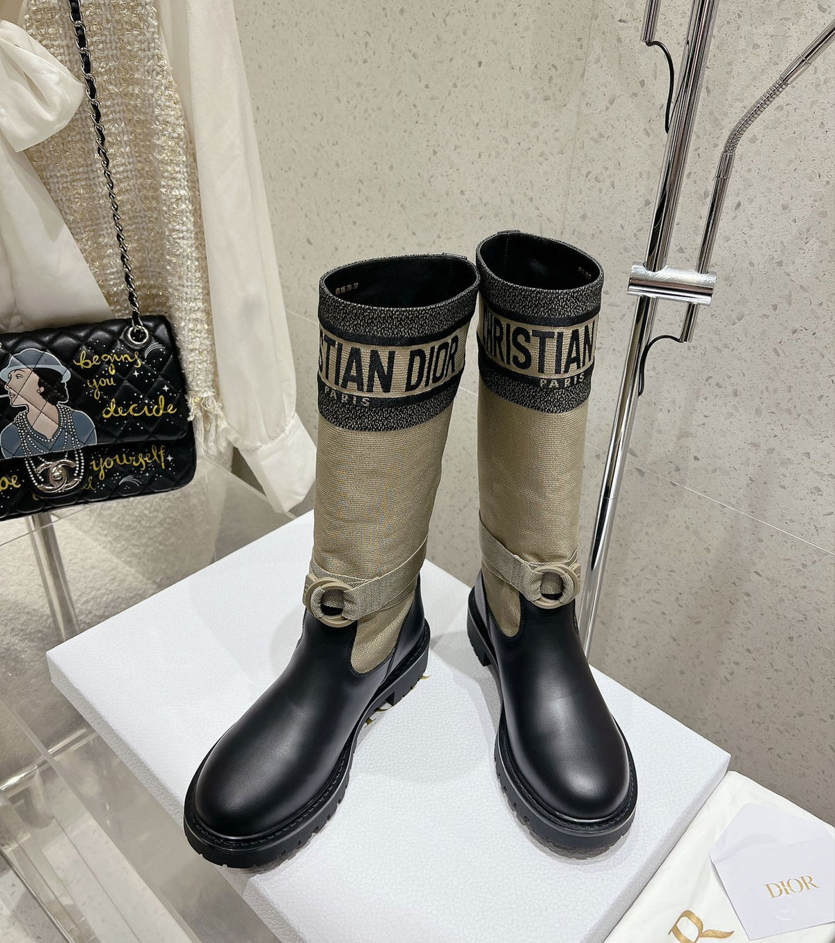 D-Major Boot