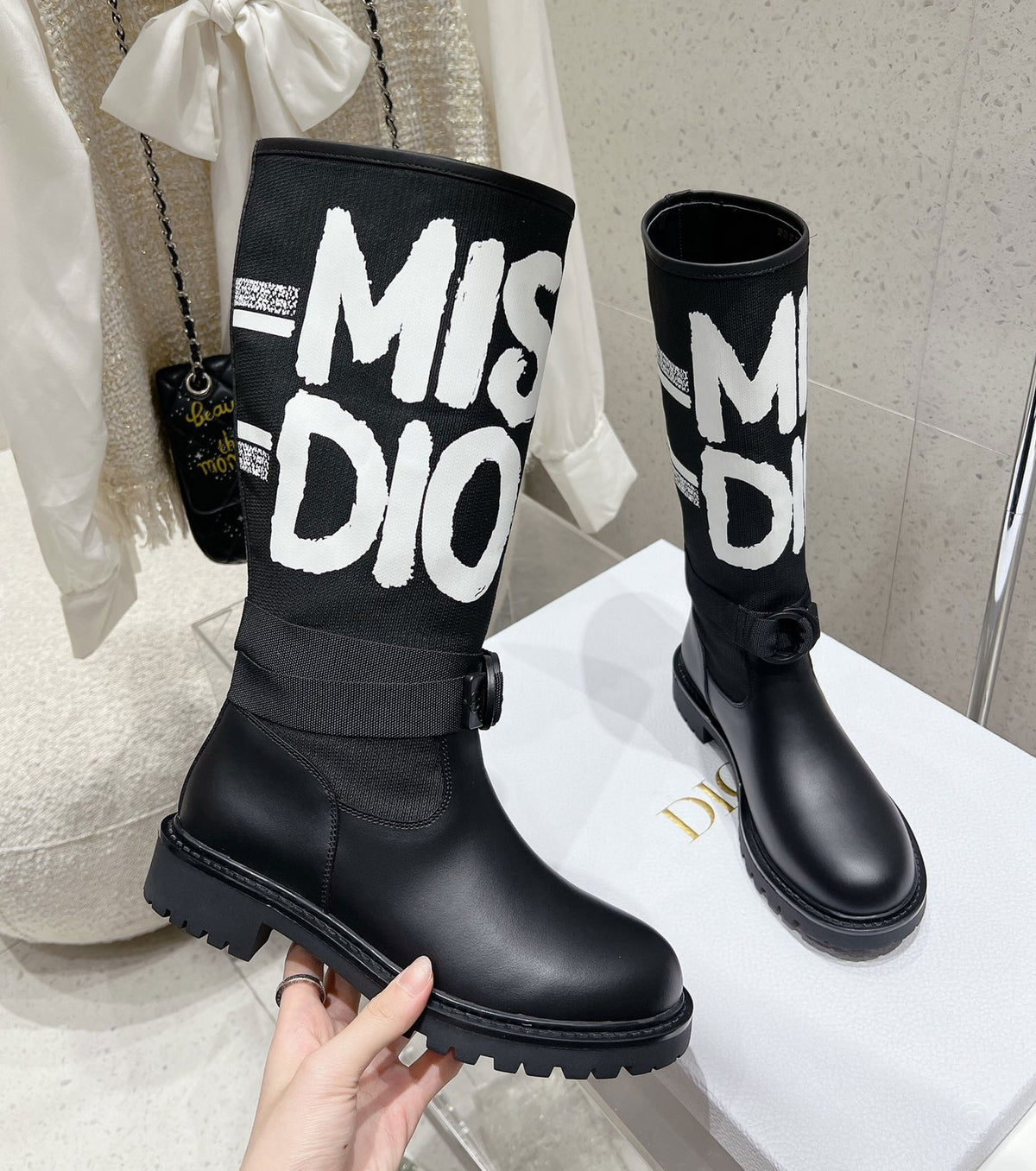 D-Major Boot