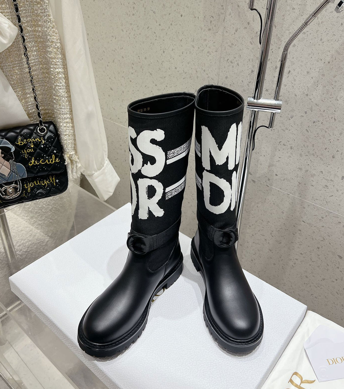 D-Major Boot