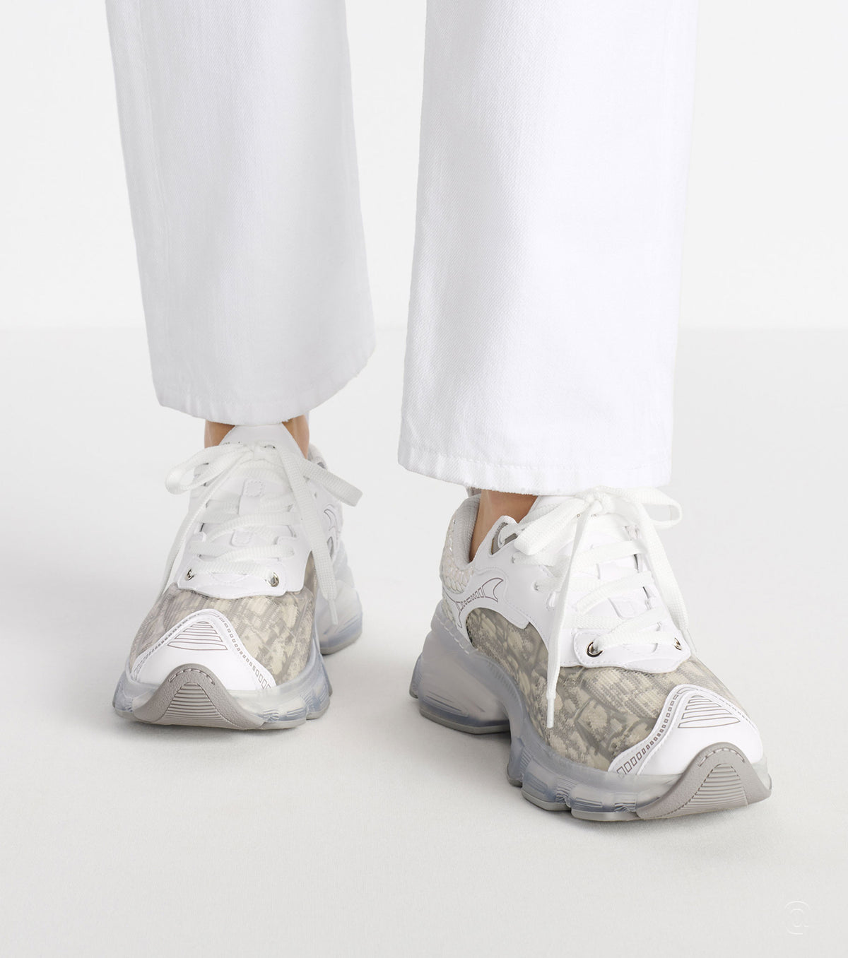 Vibe Sneaker