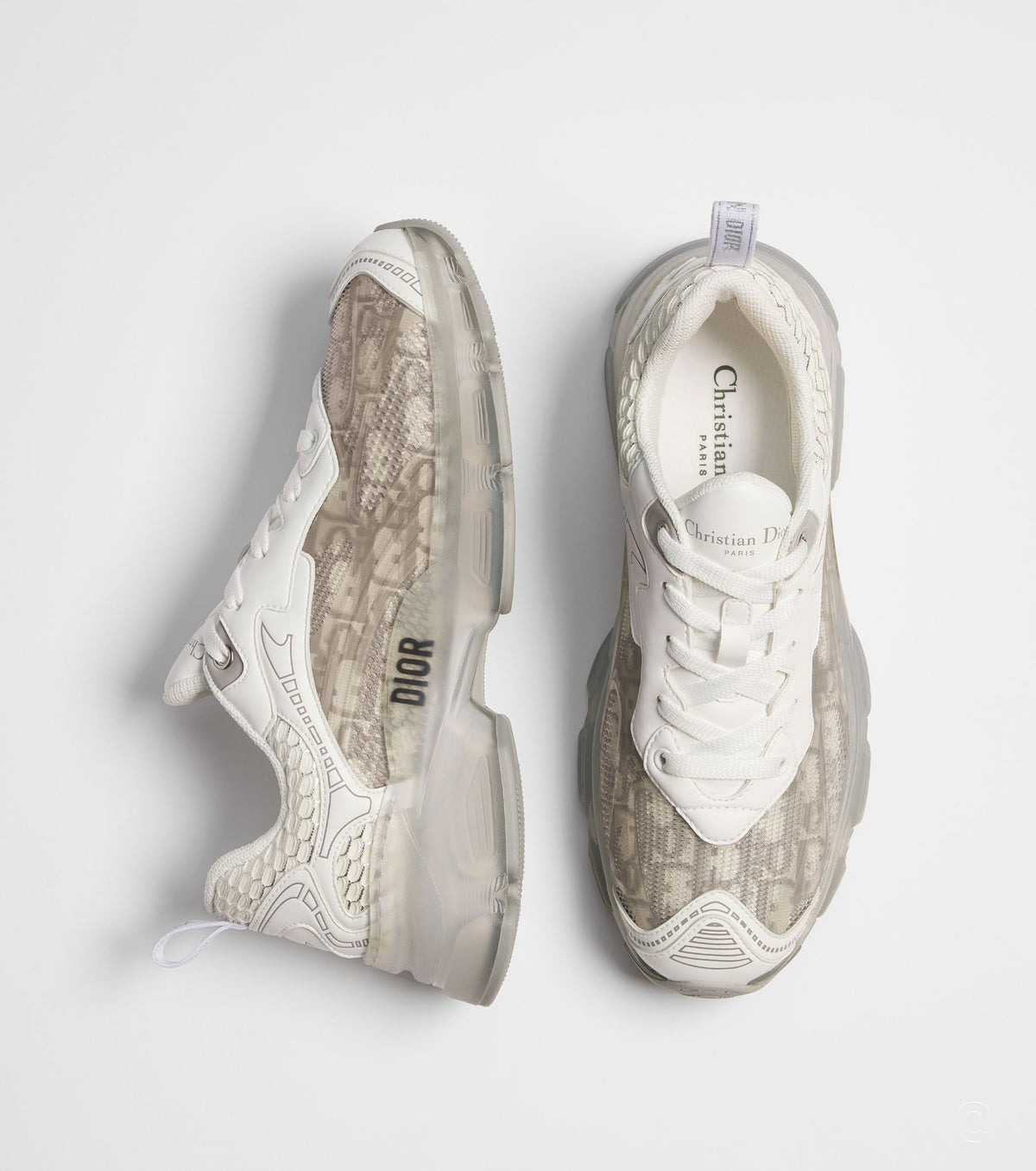 Vibe Sneaker