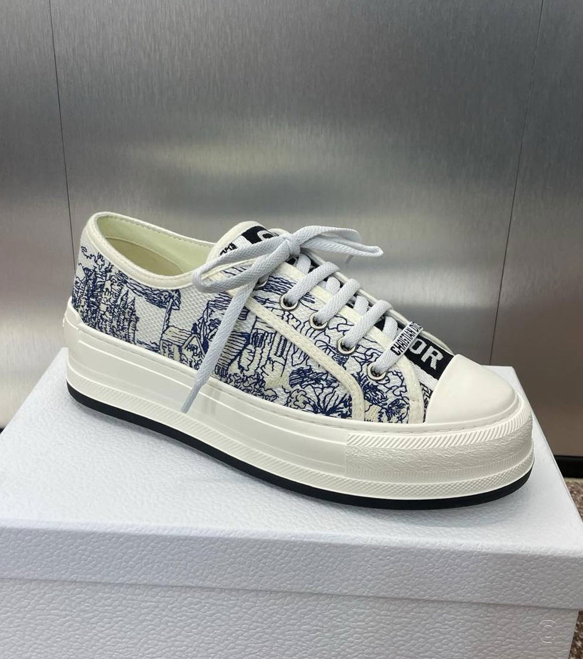 Walk&#39;n&#39;DR Platform Sneaker