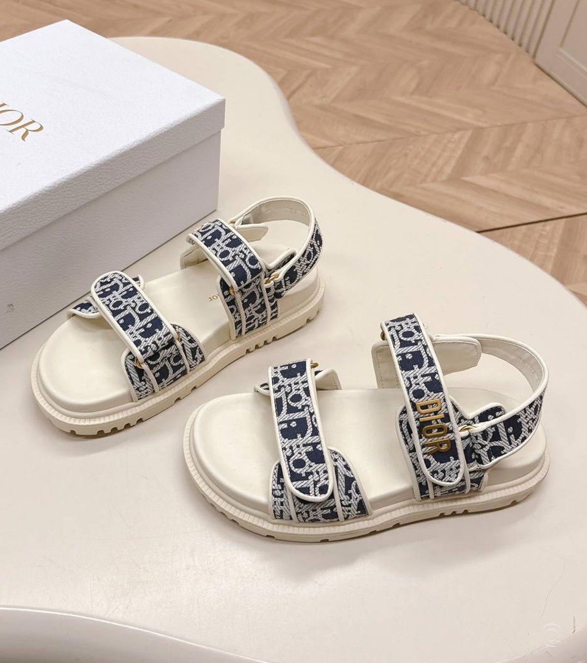 Dioract Sandal