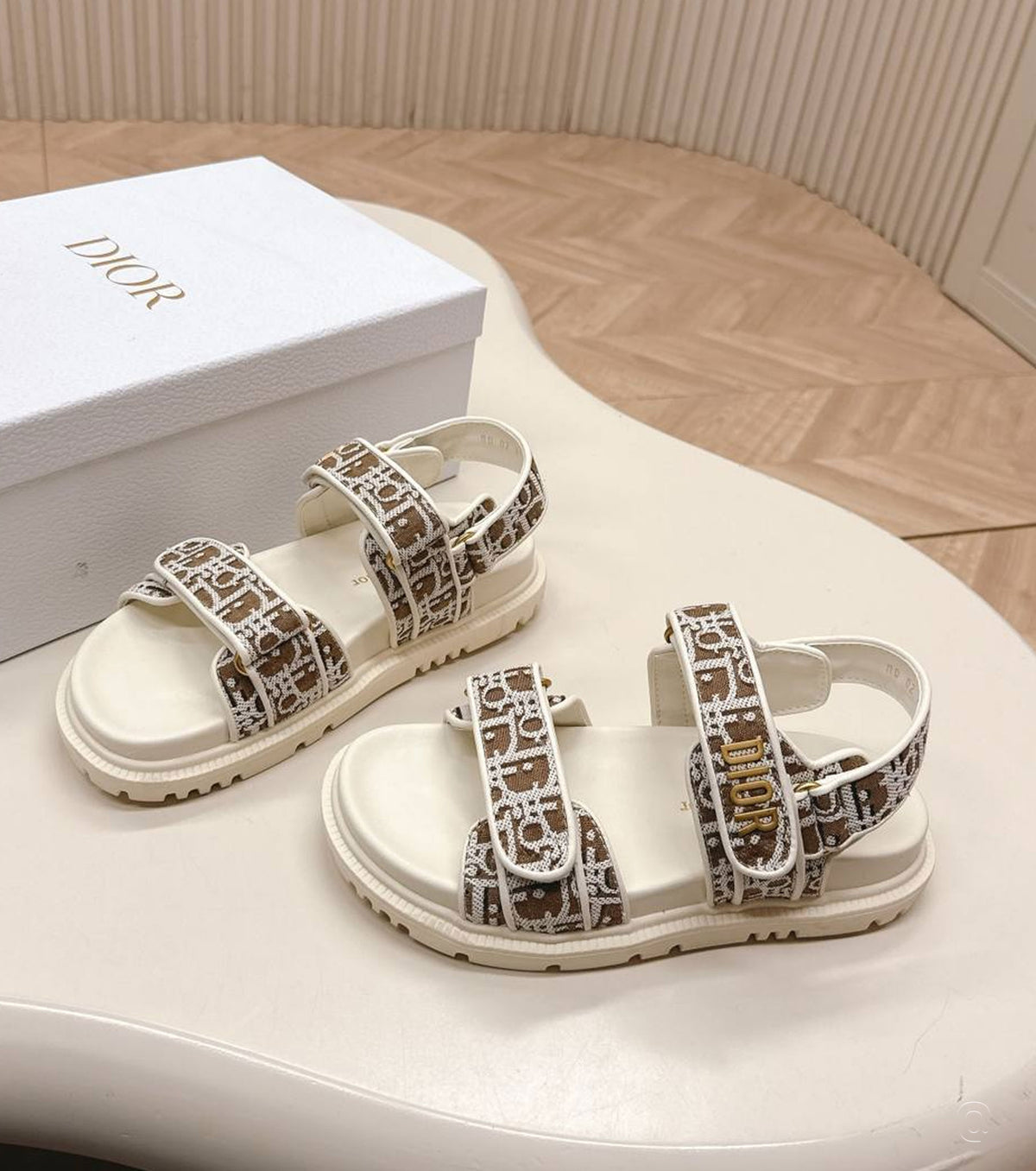 Dioract Sandal