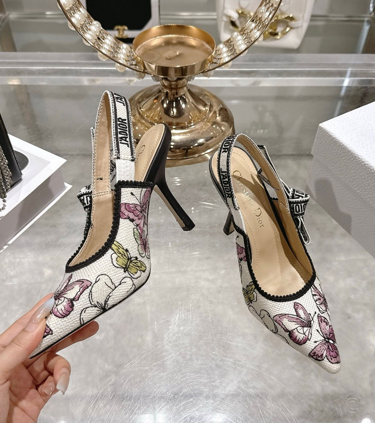 J'Adior Slingback Pump