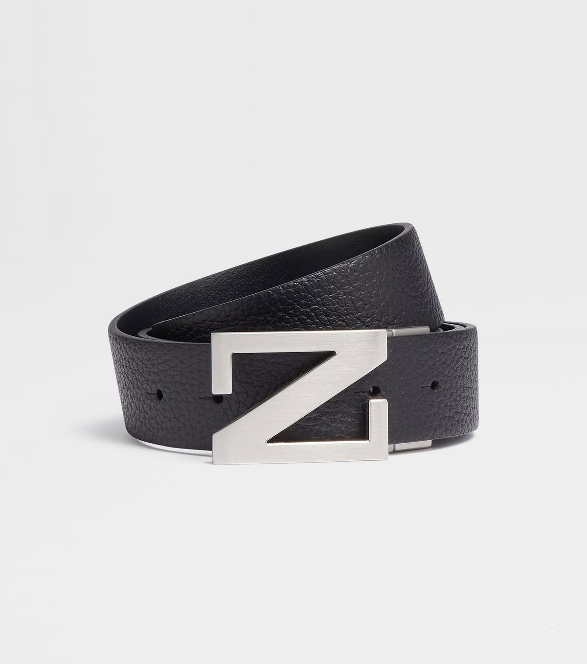 Черен двустранен кожен колан