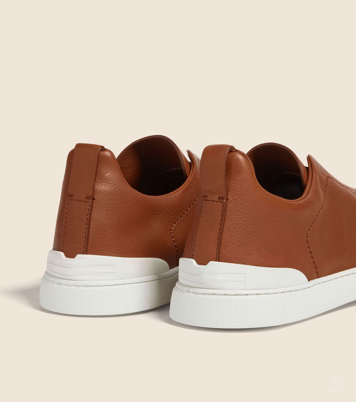 SECONDSKIN Sneakers