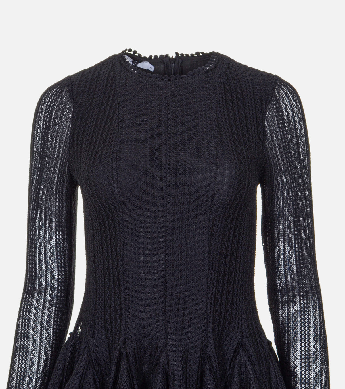 Рокля с релефна текстура