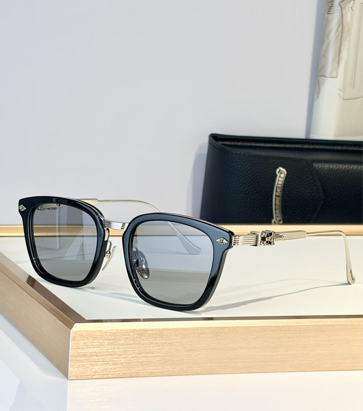 OVERPOKED sunglasses