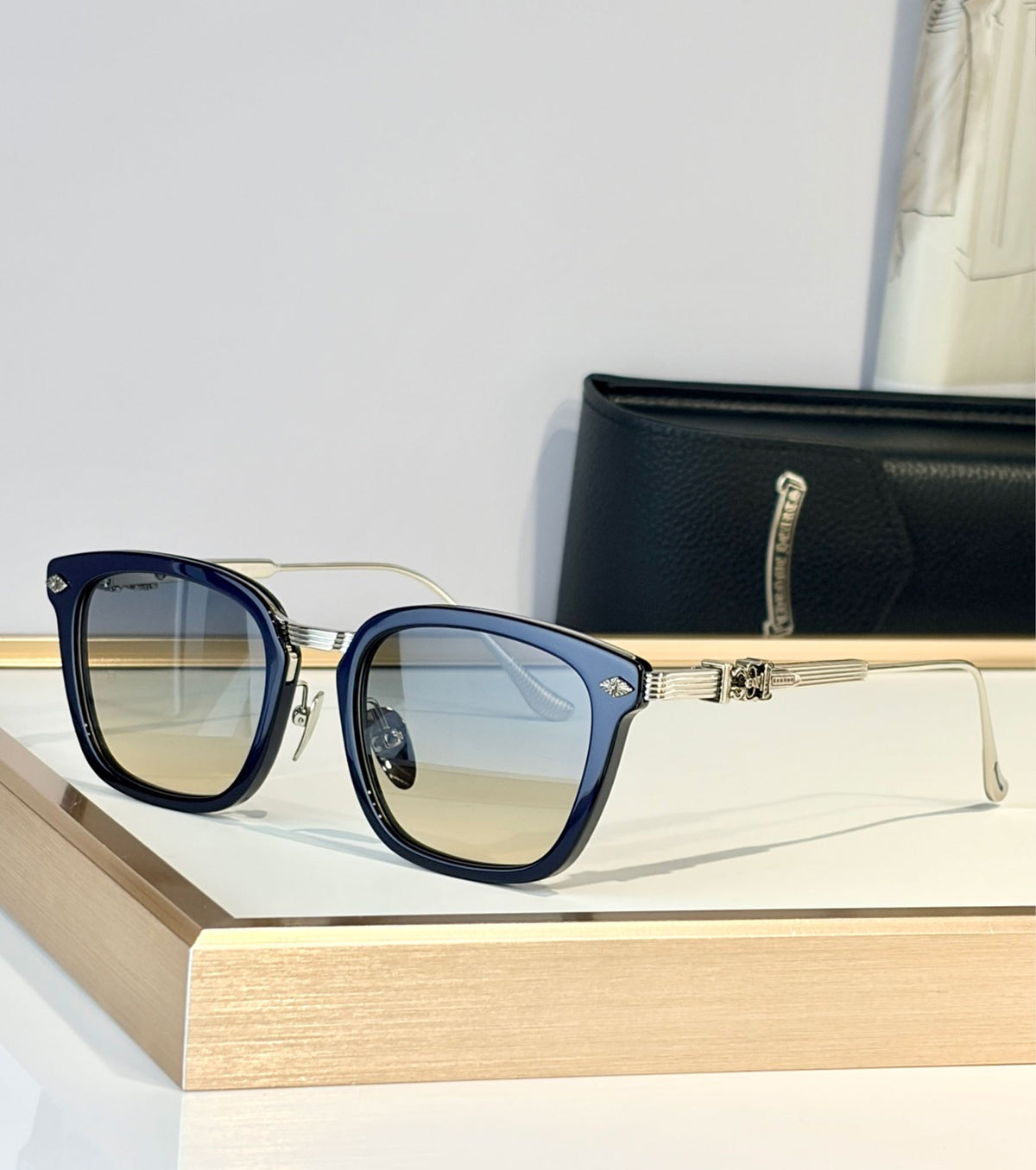 OVERPOKED sunglasses