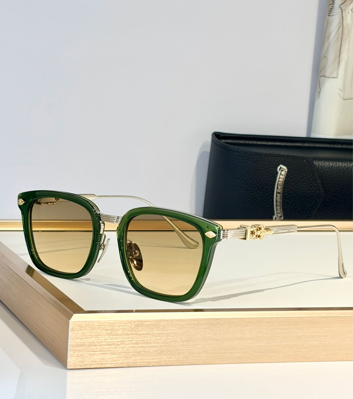 OVERPOKED sunglasses