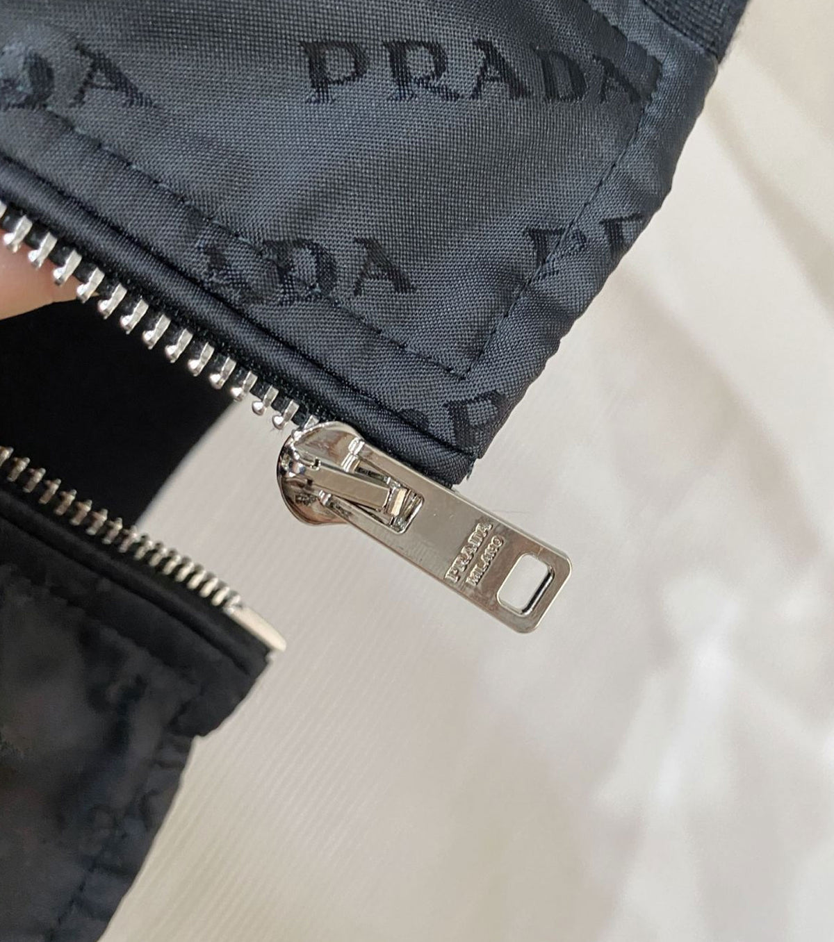 Преходно яке